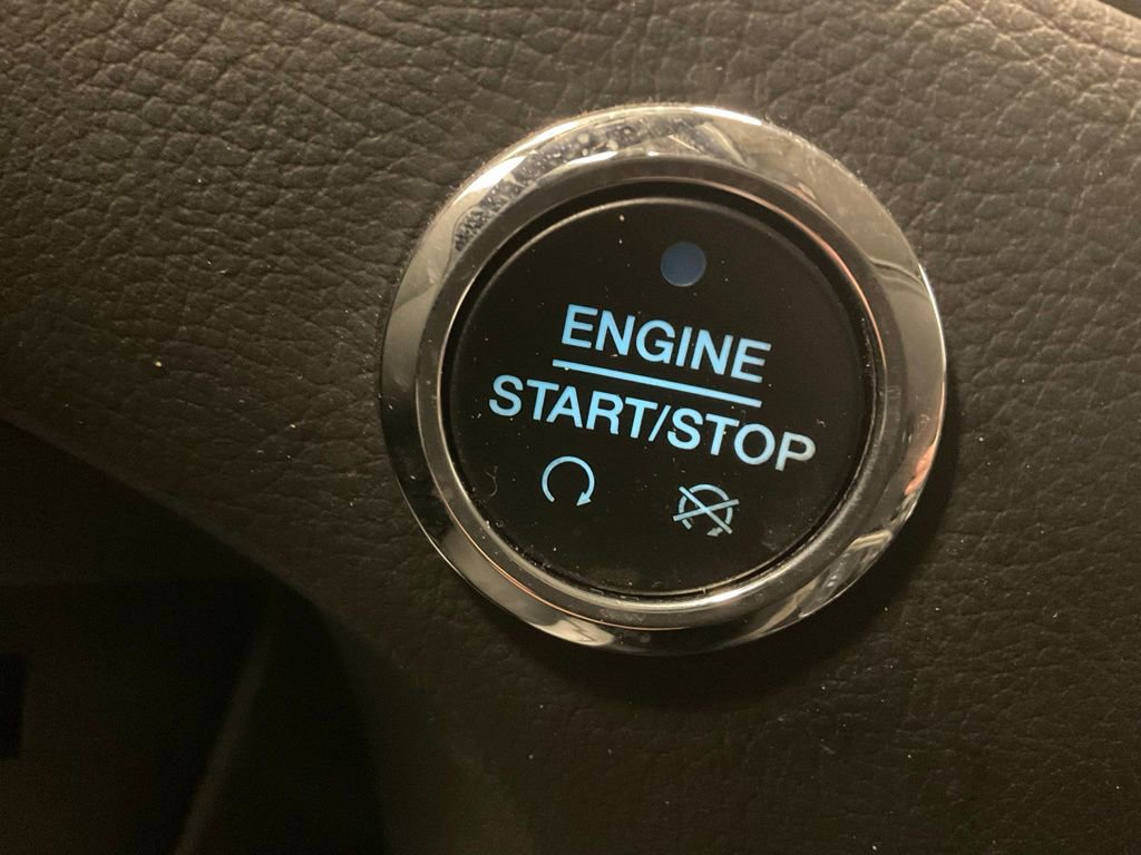 Used 2016 Ford Edge SEL w/ Canadian Touring Package image 18