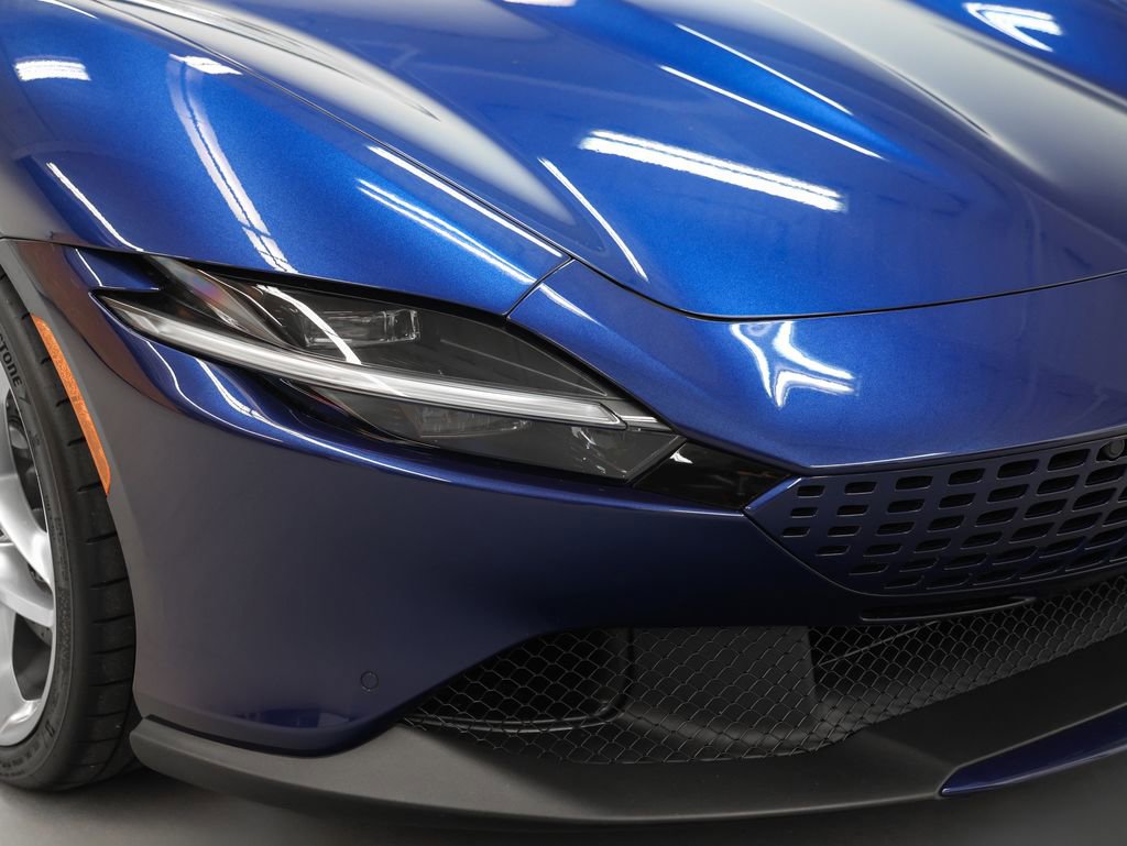 Certified 2025 Ferrari Roma Spider RWD image 5