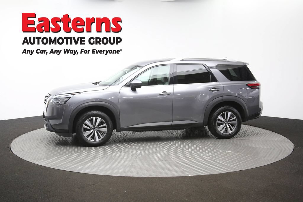 Used 2022 Nissan Pathfinder SL AWD/4WD image 59