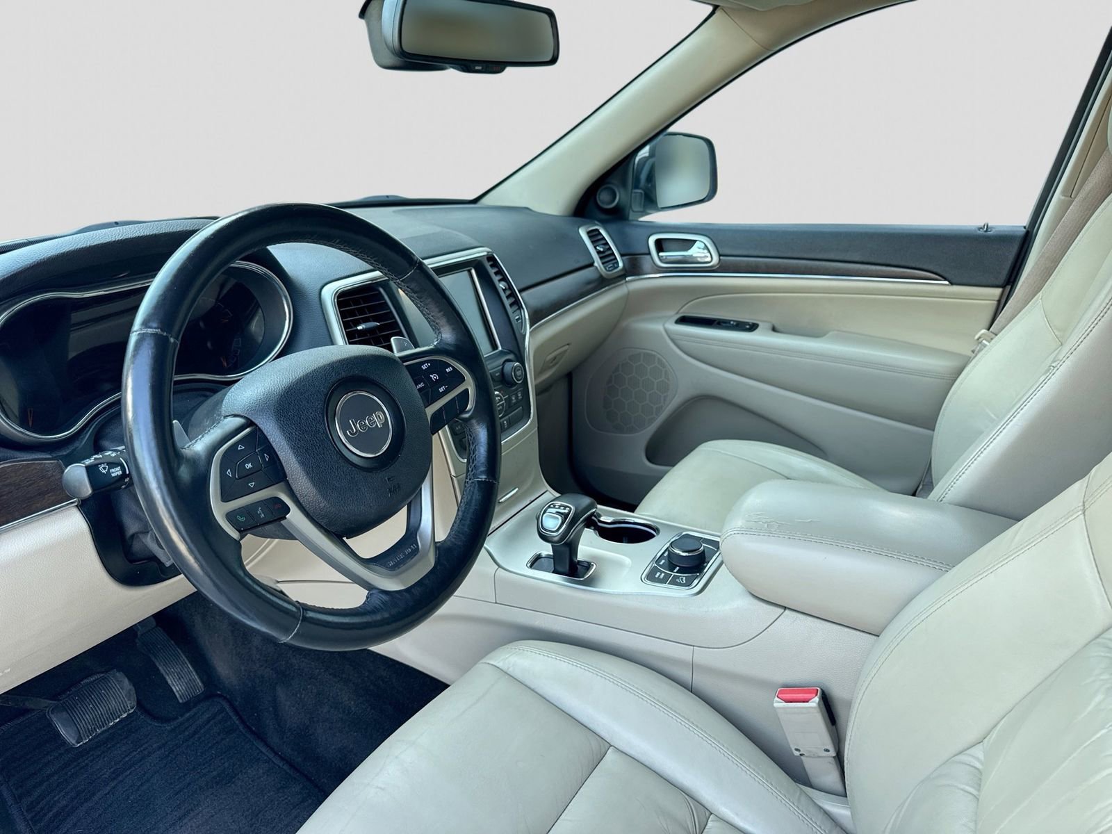 Used 2015 Jeep Grand Cherokee Limited AWD/4WD image 2