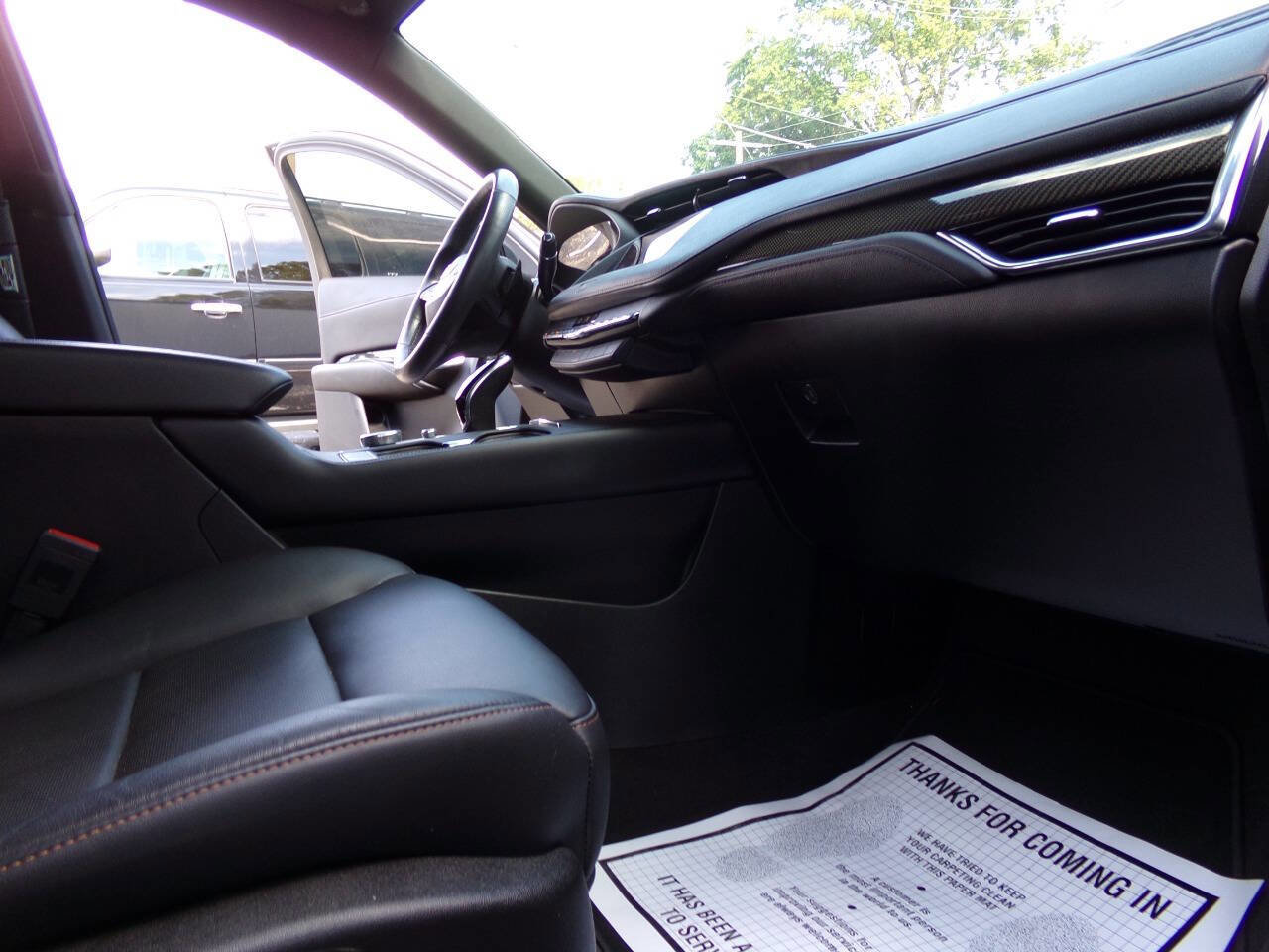 Used 2022 Cadillac XT4 Sport AWD/4WD image 31