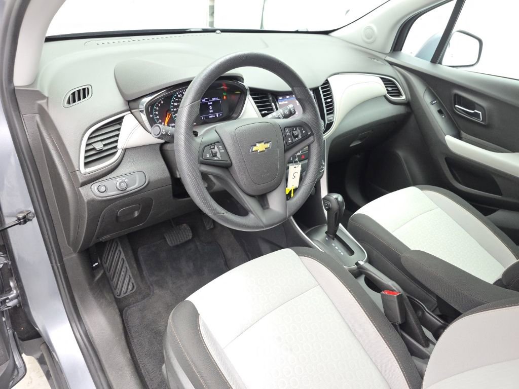 Certified 2020 Chevrolet Trax LS w/ Tint and Cruise Package FWD image 16