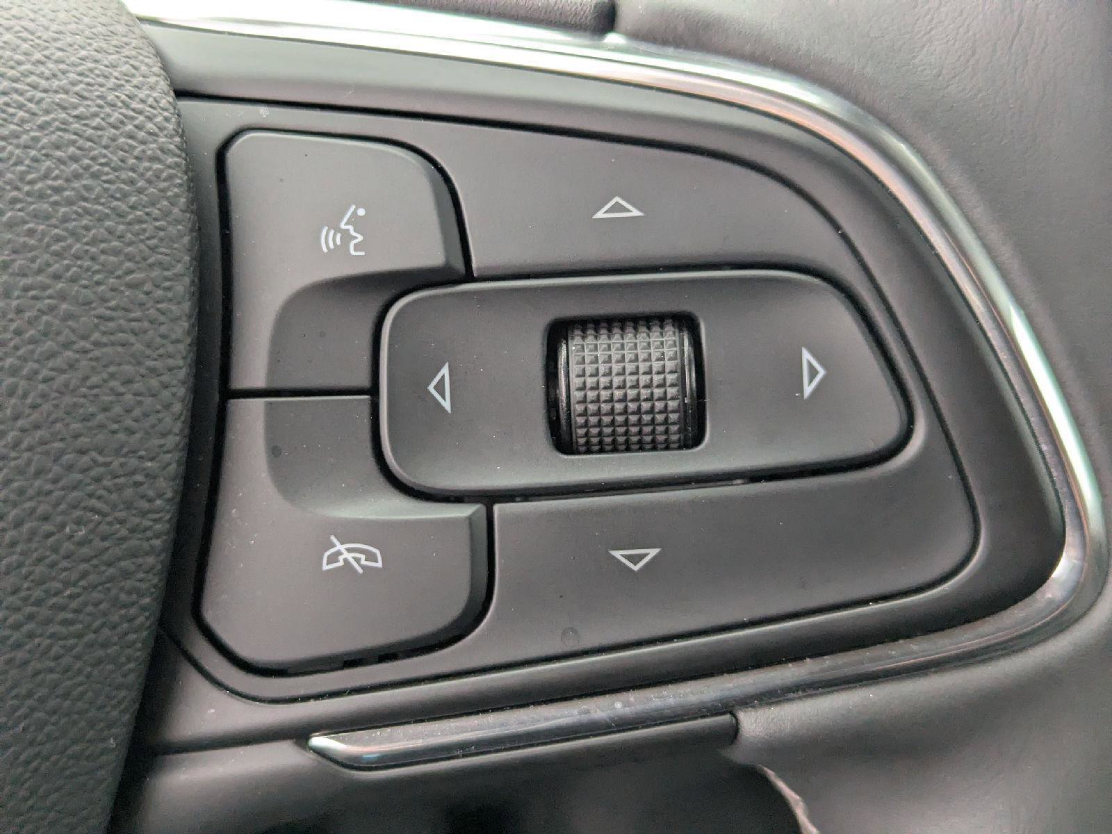 Used 2023 Buick Envision Preferred image 22