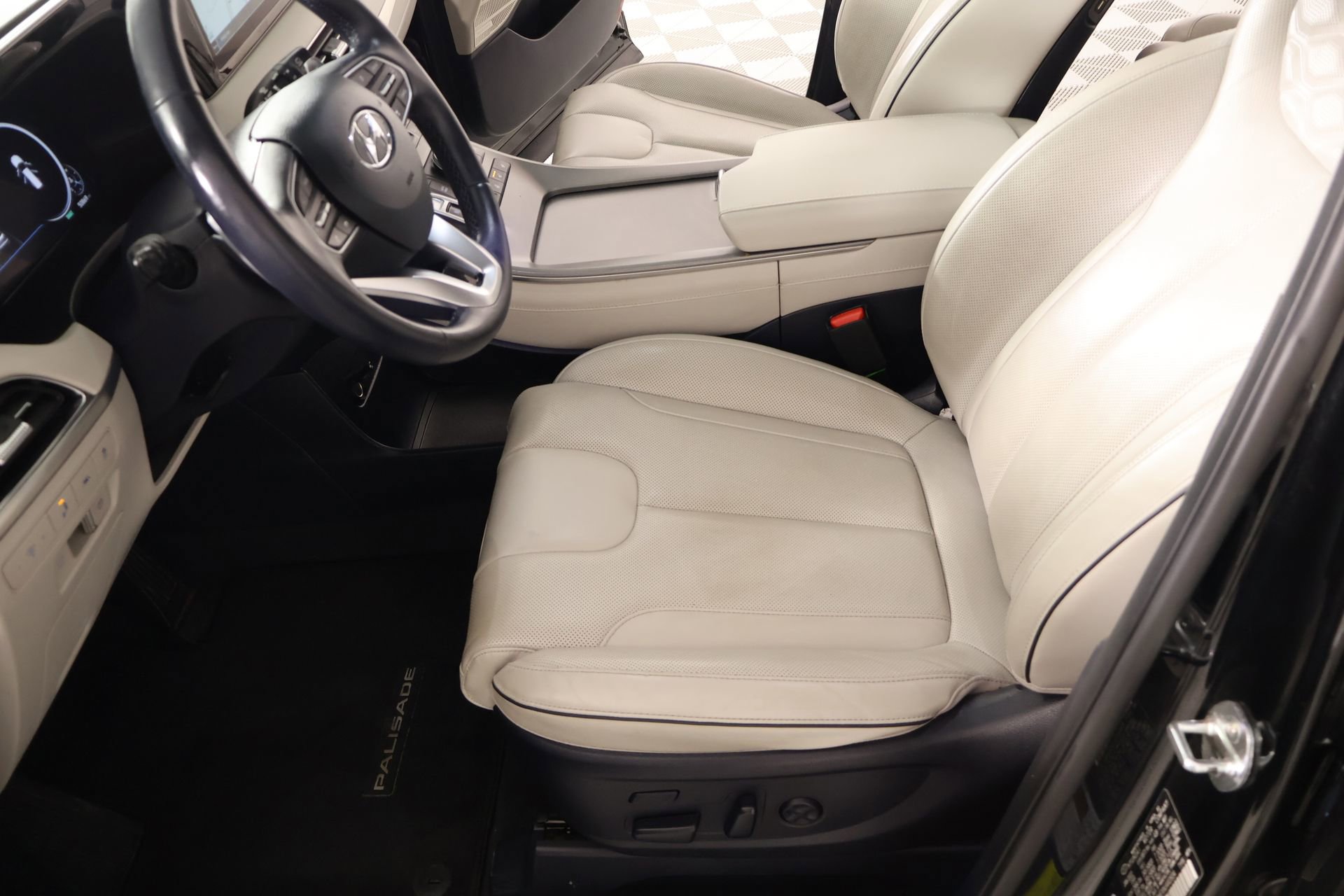 Used 2022 Hyundai Palisade Limited AWD/4WD image 12