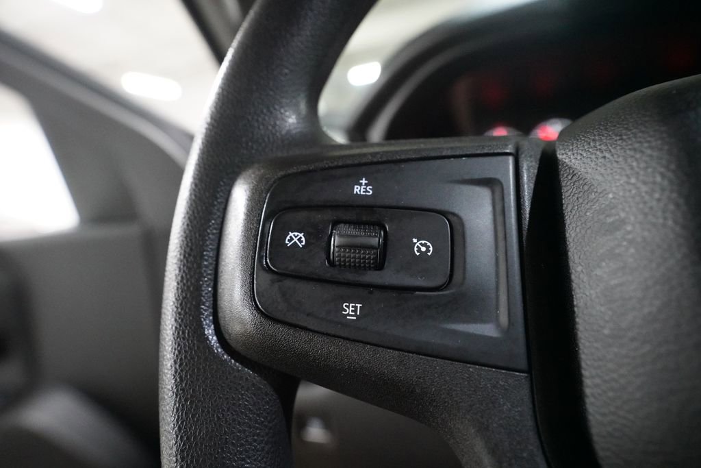 Used 2019 Chevrolet Silverado 1500 Custom w/ Custom Convenience Package AWD/4WD image 17