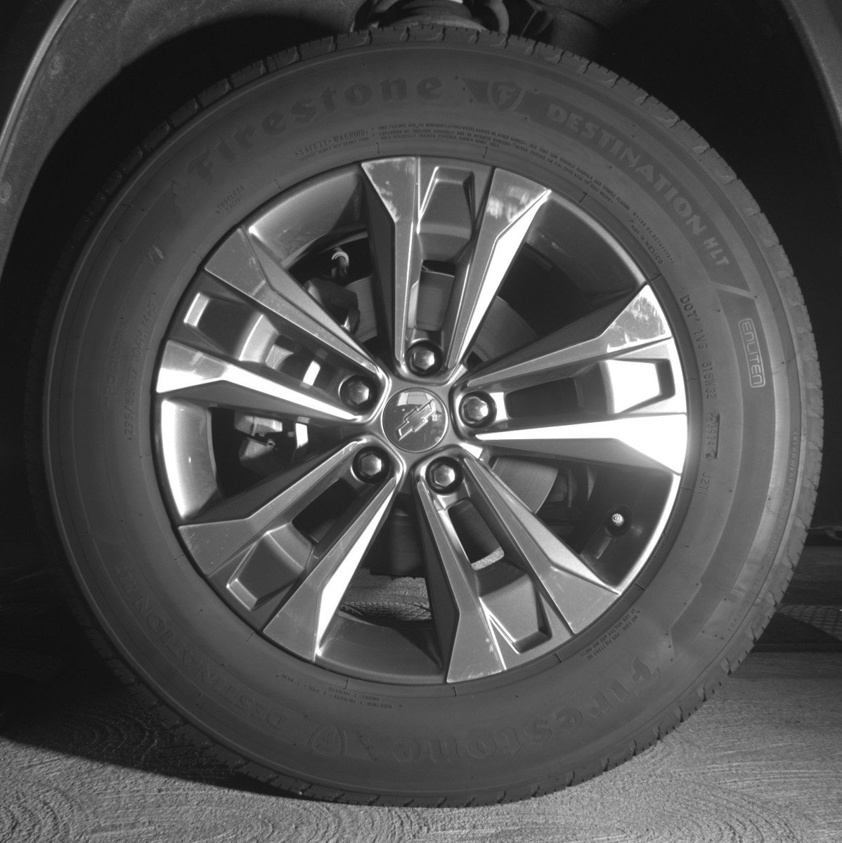 Used 2025 Chevrolet Equinox LT FWD image 12