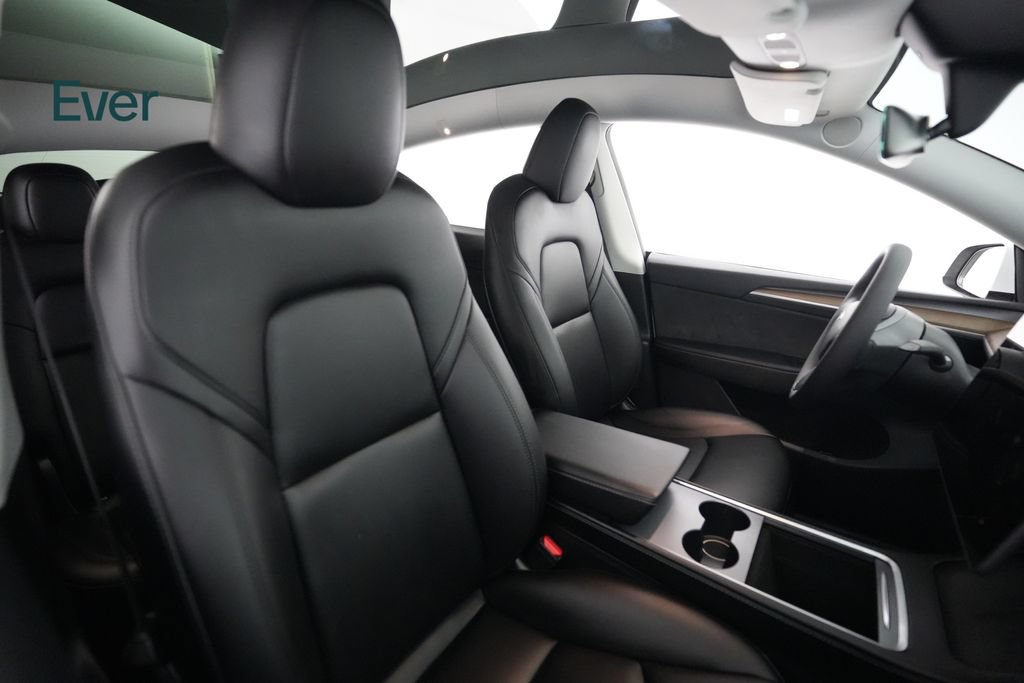 Used 2024 Tesla Model Y Performance AWD/4WD image 23