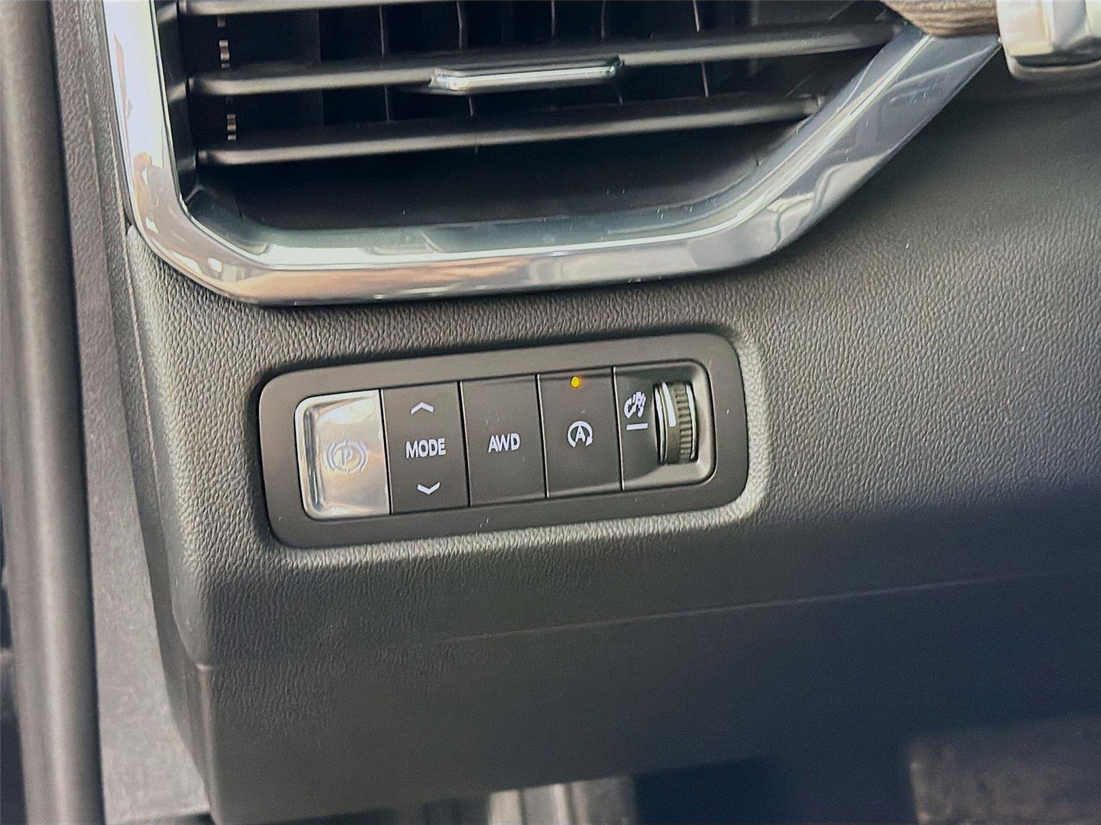 New 2026 GMC Acadia Denali w/ Super Cruise Package image 10