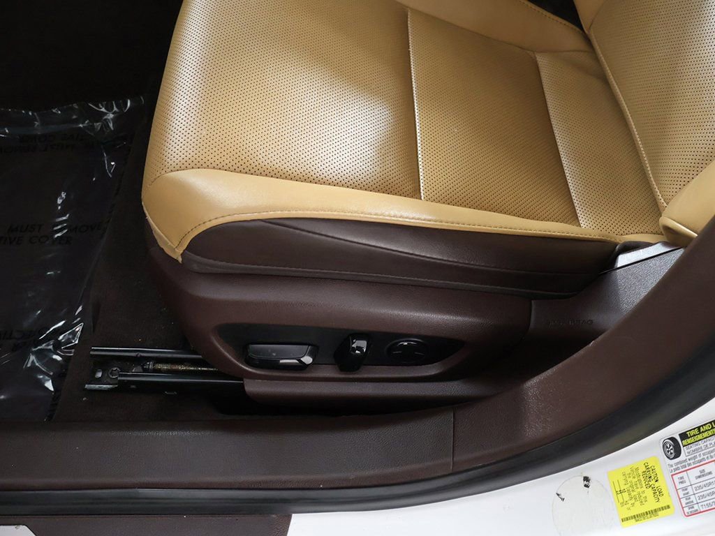 Used 2020 Lexus ES 350 w/ Premium Package image 31