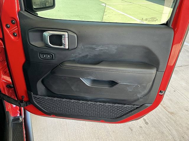 Used 2022 Jeep Wrangler Unlimited Rubicon w/ Xtreme Recon 35" Tire Package image 10