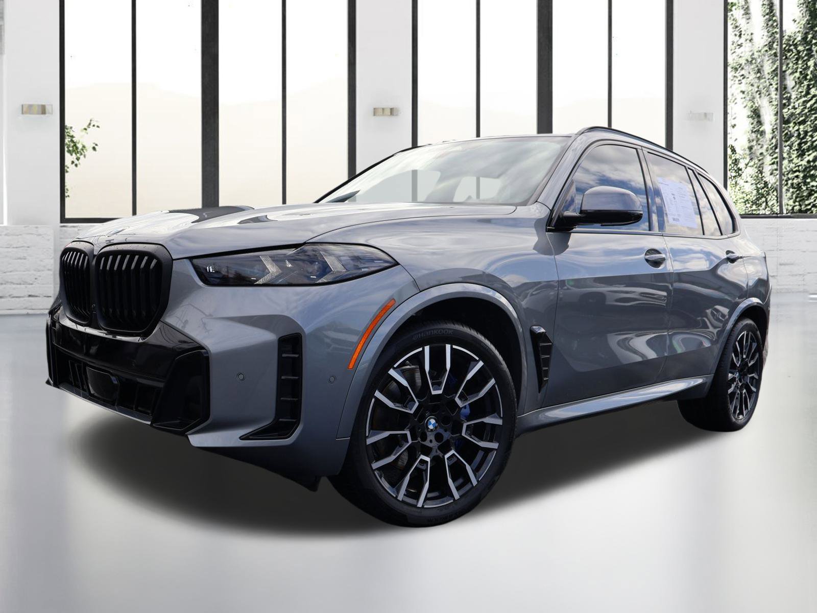 Used 2026 BMW X5 xDrive40i w/ M Sport Package image 1