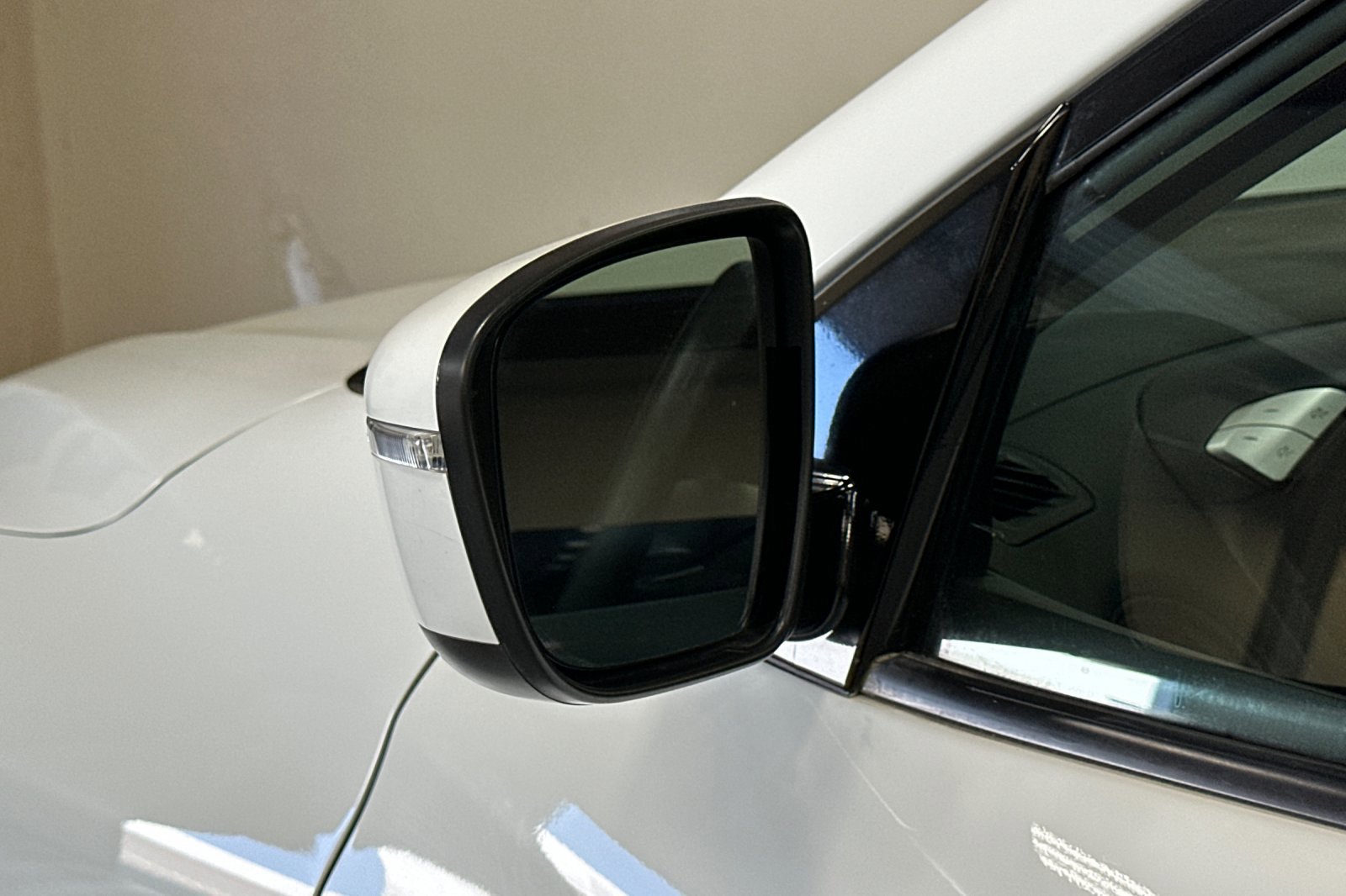 Used 2019 Nissan Pathfinder S image 53