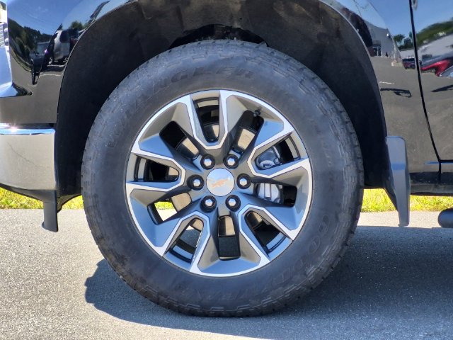Used 2025 Chevrolet Silverado 1500 LT AWD/4WD image 17