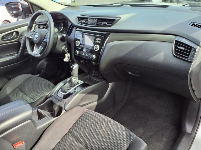 Used 2018 Nissan Rogue Sport S image 26