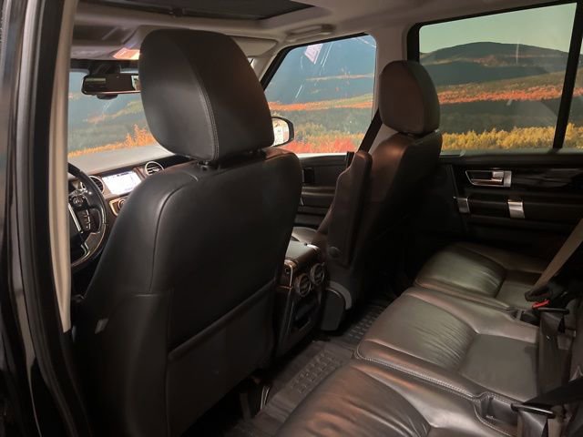 Used 2016 Land Rover LR4 HSE LUX image 54