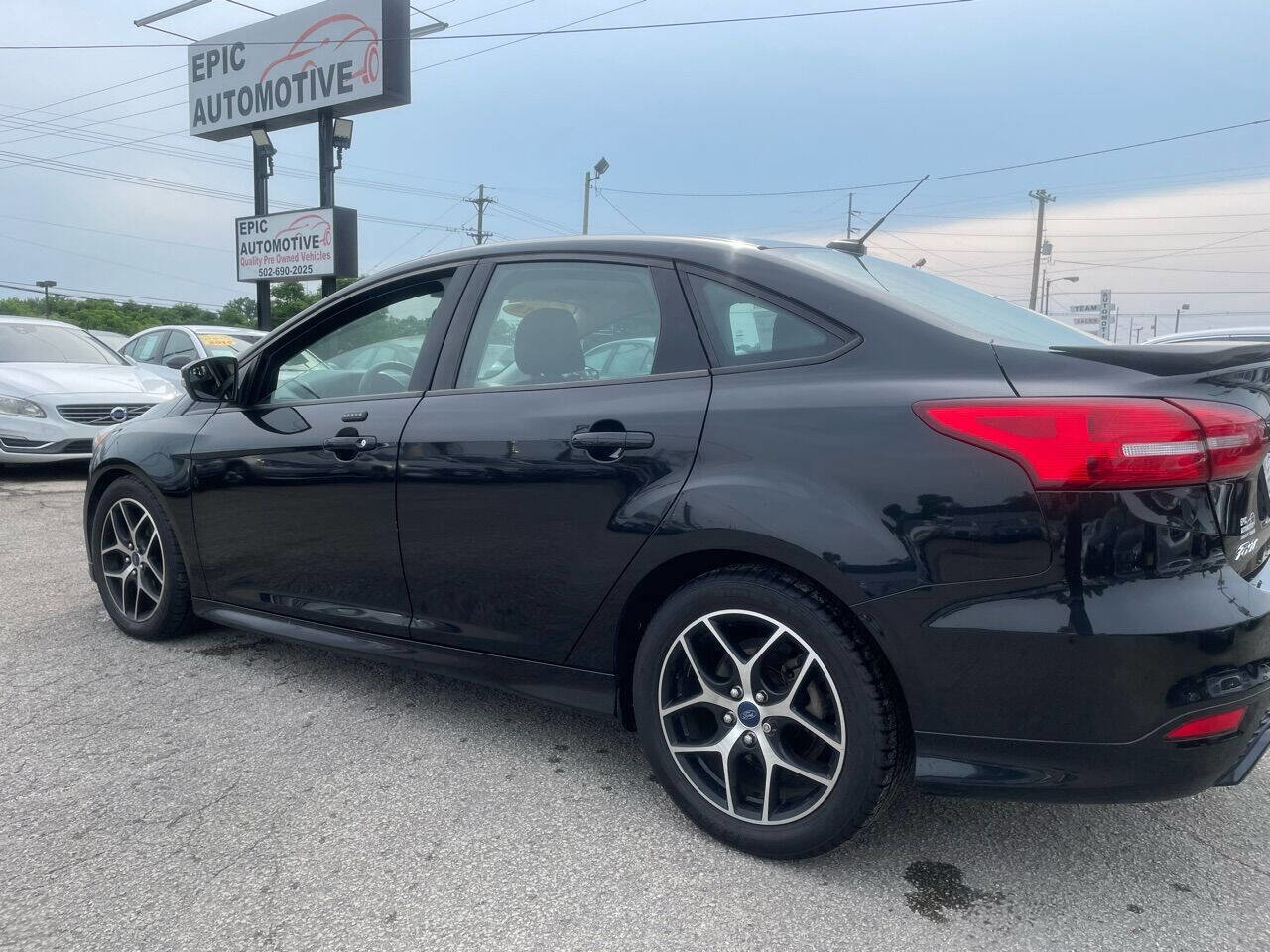 Used 2015 Ford Focus SE w/ SE Sport Package image 7