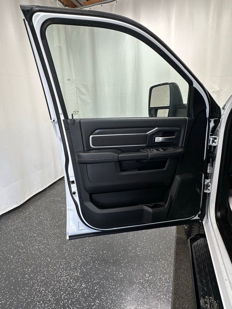 New 2026 RAM 2500 Big Horn image 9