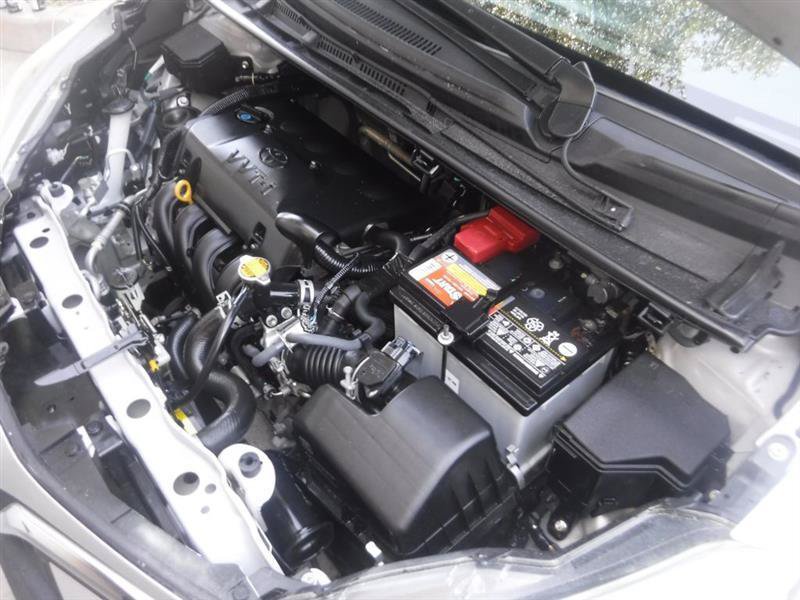 Used 2015 Toyota Yaris L FWD image 20