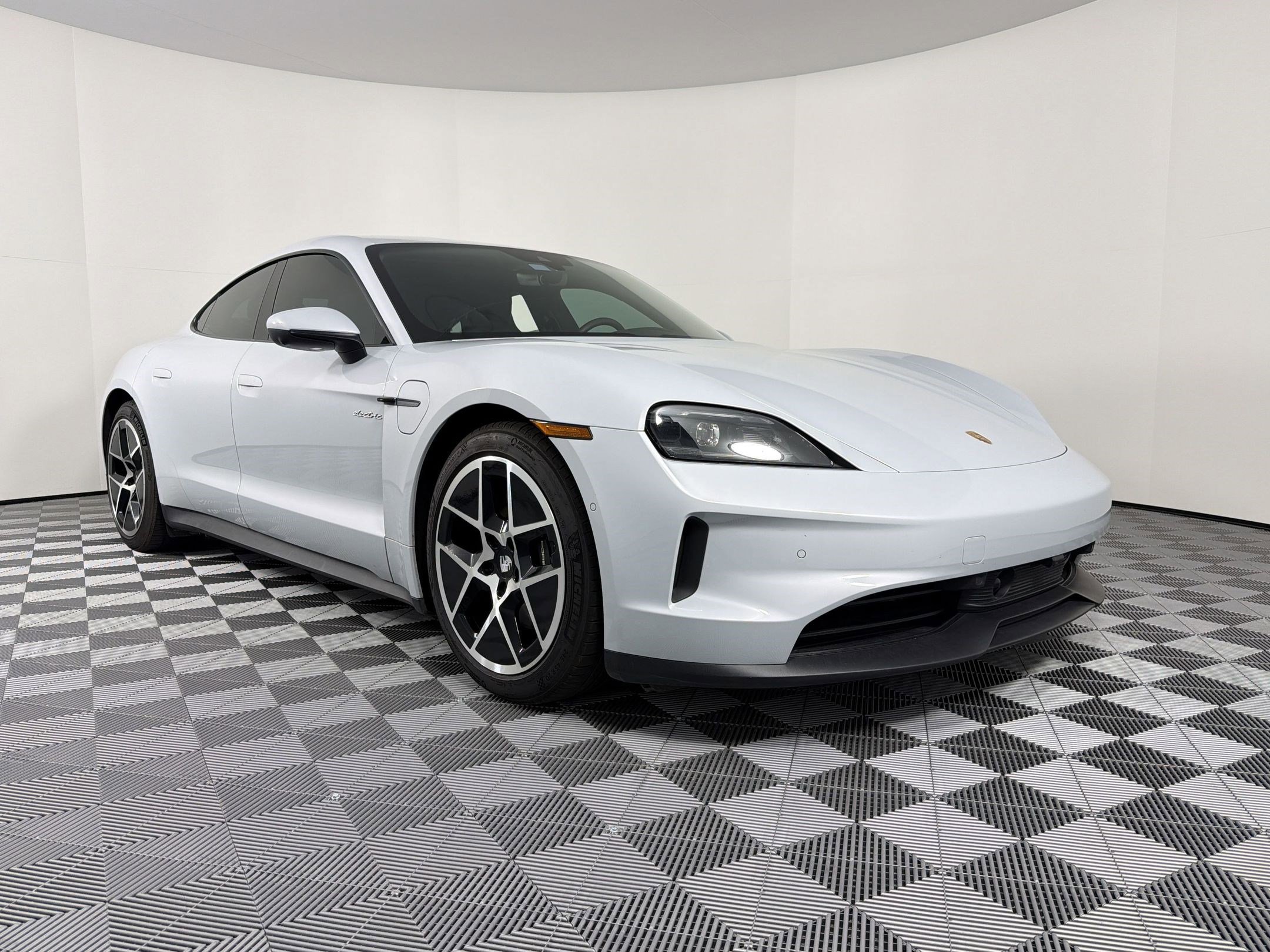 Certified 2025 Porsche Taycan RWD image 12