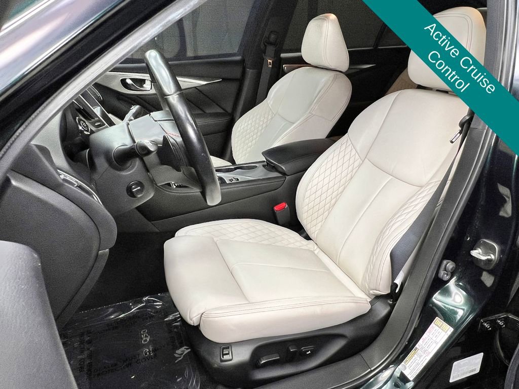 Used 2023 INFINITI Q50 Red Sport 400 w/ Black Opal Edition RWD image 5