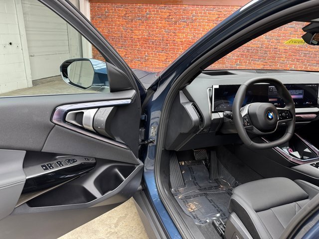 Used 2026 BMW X3 xDrive30 w/ Premium Package image 9