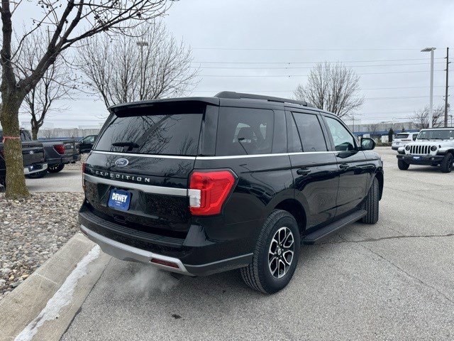 Certified 2024 Ford Expedition XLT image 9
