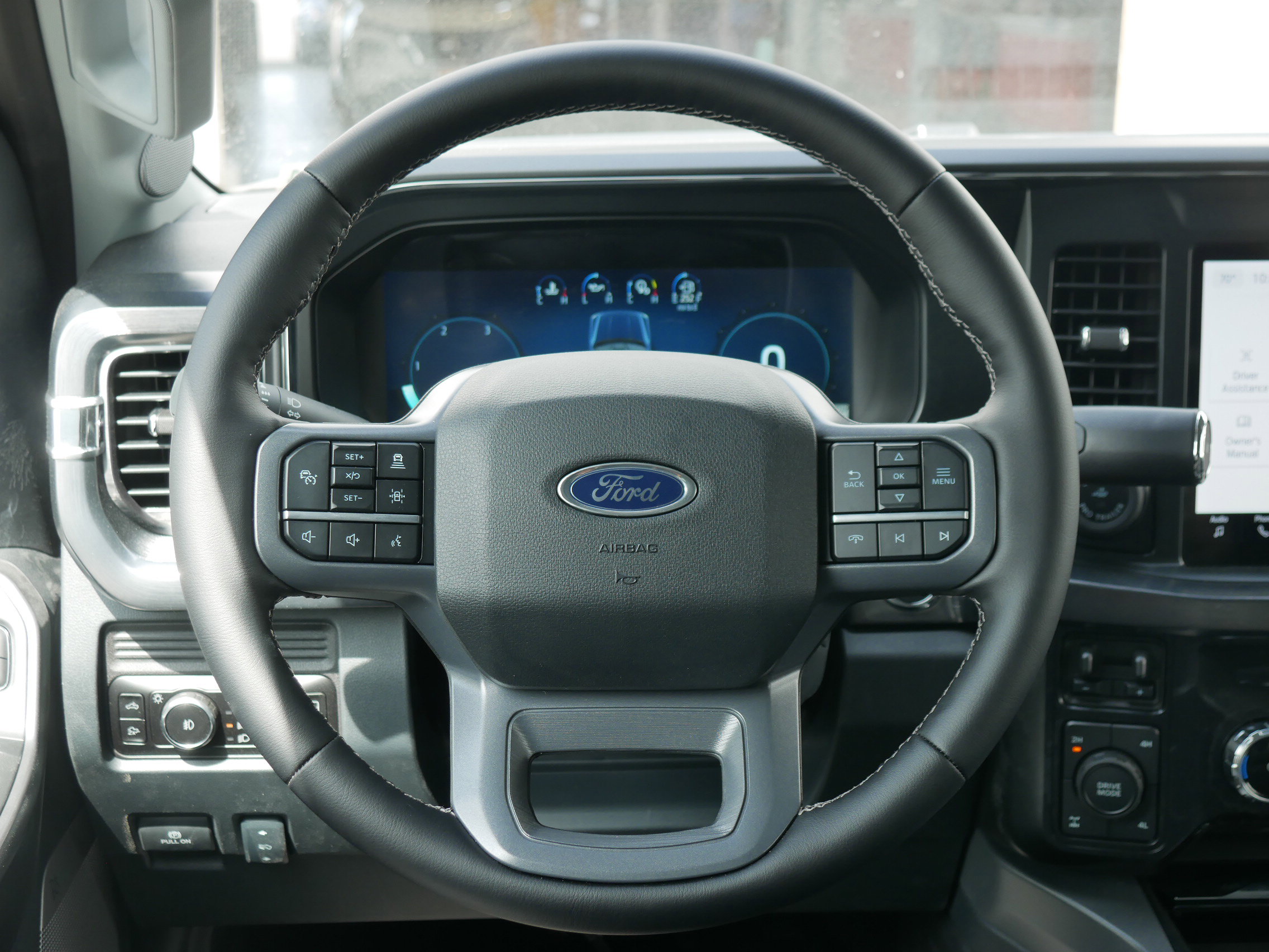 New 2025 Ford F250 Lariat w/ Lariat Ultimate Package image 7