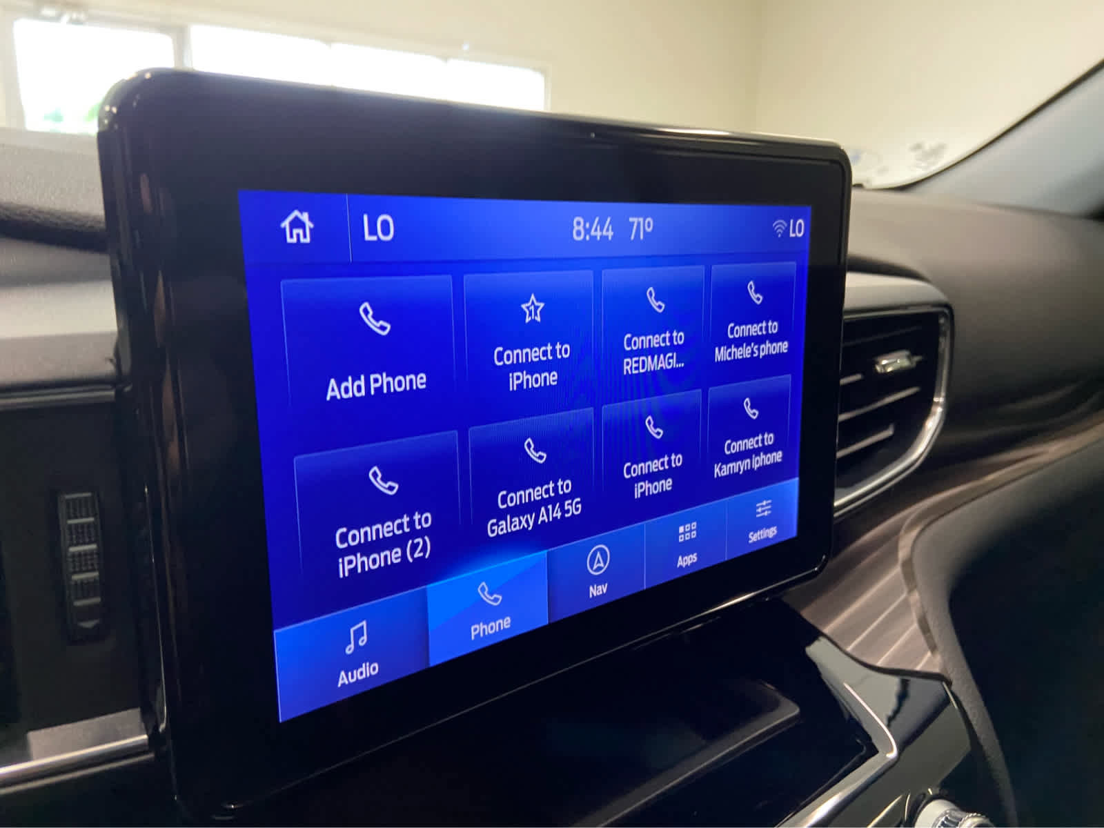 Used 2022 Ford Explorer Limited w/ Equipment Group 301A AWD/4WD image 31