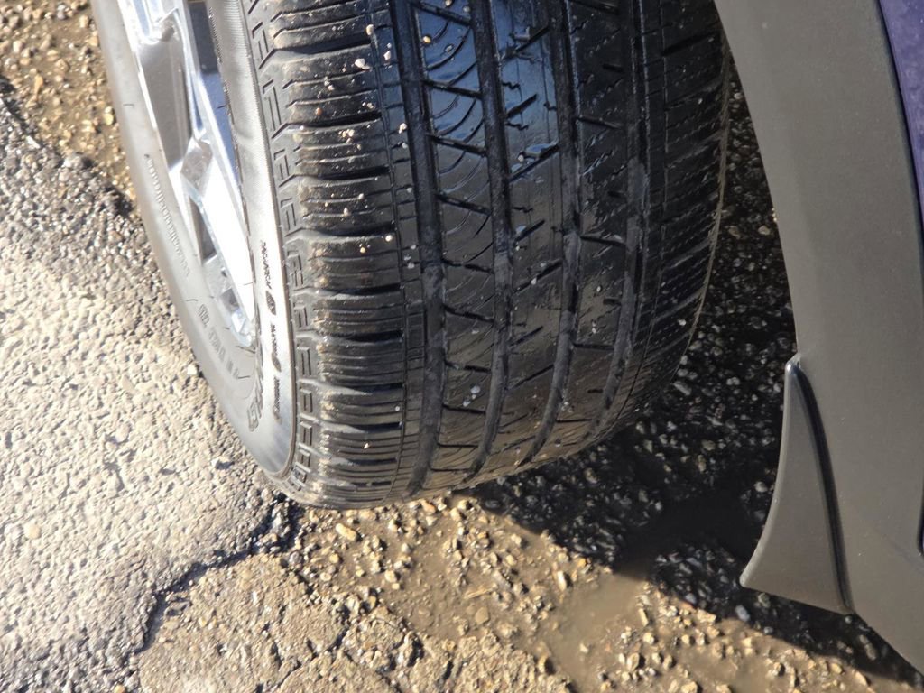 Used 2022 Hyundai Santa Fe Limited w/ Cargo Package image 12