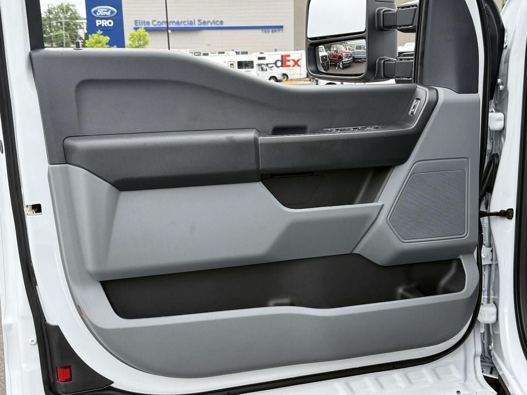 New 2026 Ford F350 XL w/ FX4 Off-Road Package AWD/4WD image 8