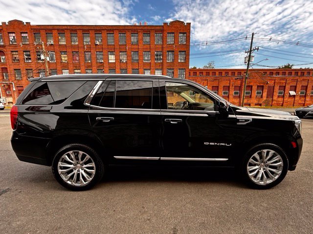 Used 2023 GMC Yukon Denali AWD/4WD image 8