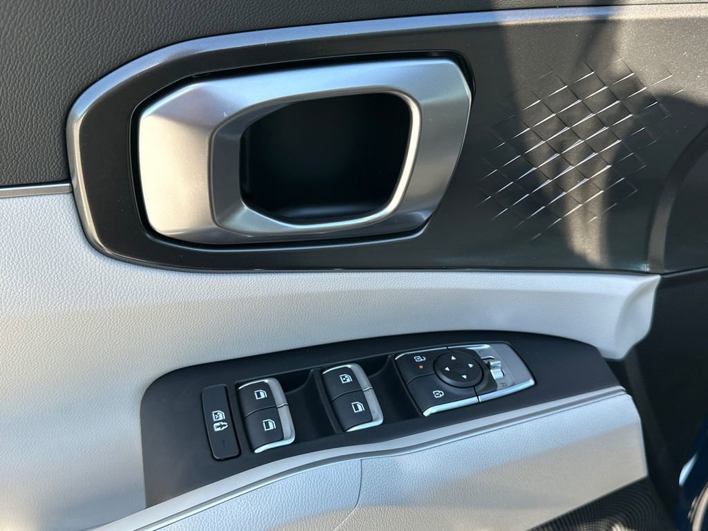 New 2026 Kia Sorento S w/ S Panoramic Sunroof Package image 15