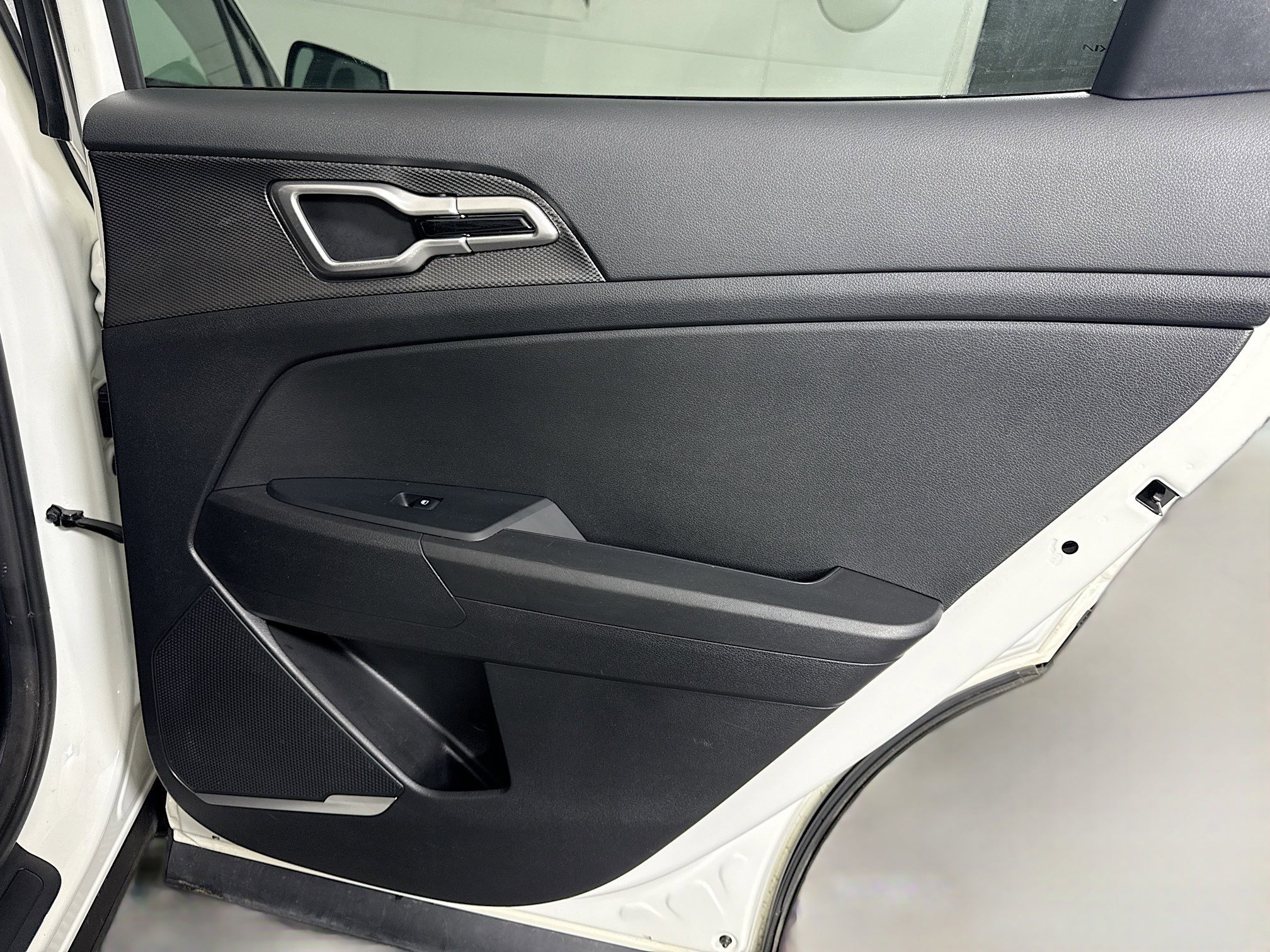 Used 2023 Kia Sportage LX image 27