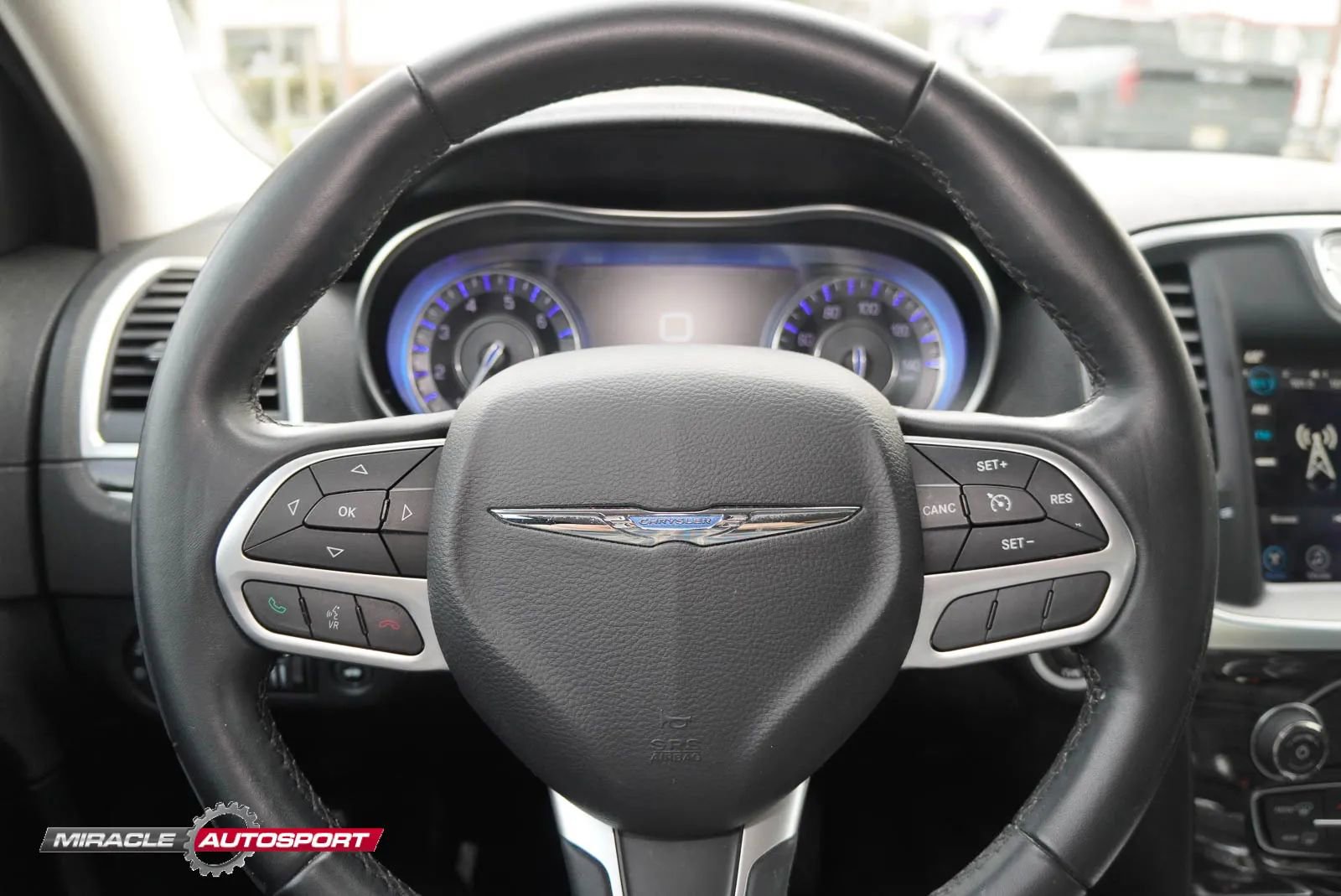 Used 2017 Chrysler 300 Limited w/ Driver Convenience Group RWD image 35