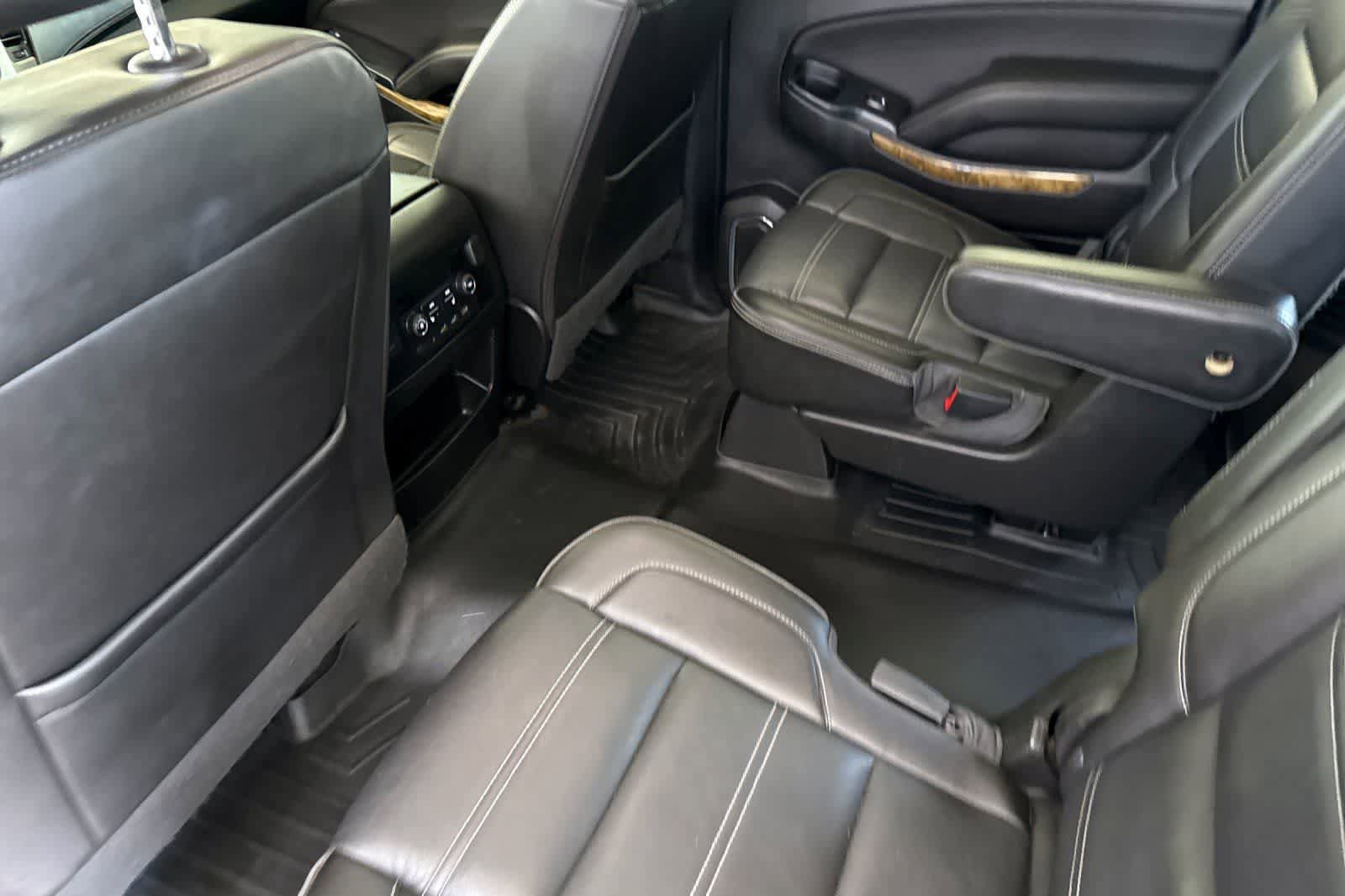Used 2017 GMC Yukon XL Denali w/ Open Road Package AWD/4WD image 4