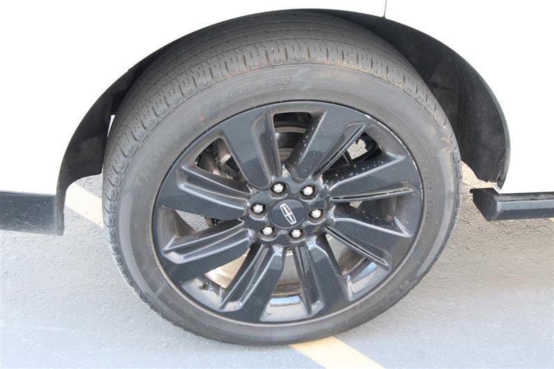 Used 2022 Lincoln Navigator Reserve image 48