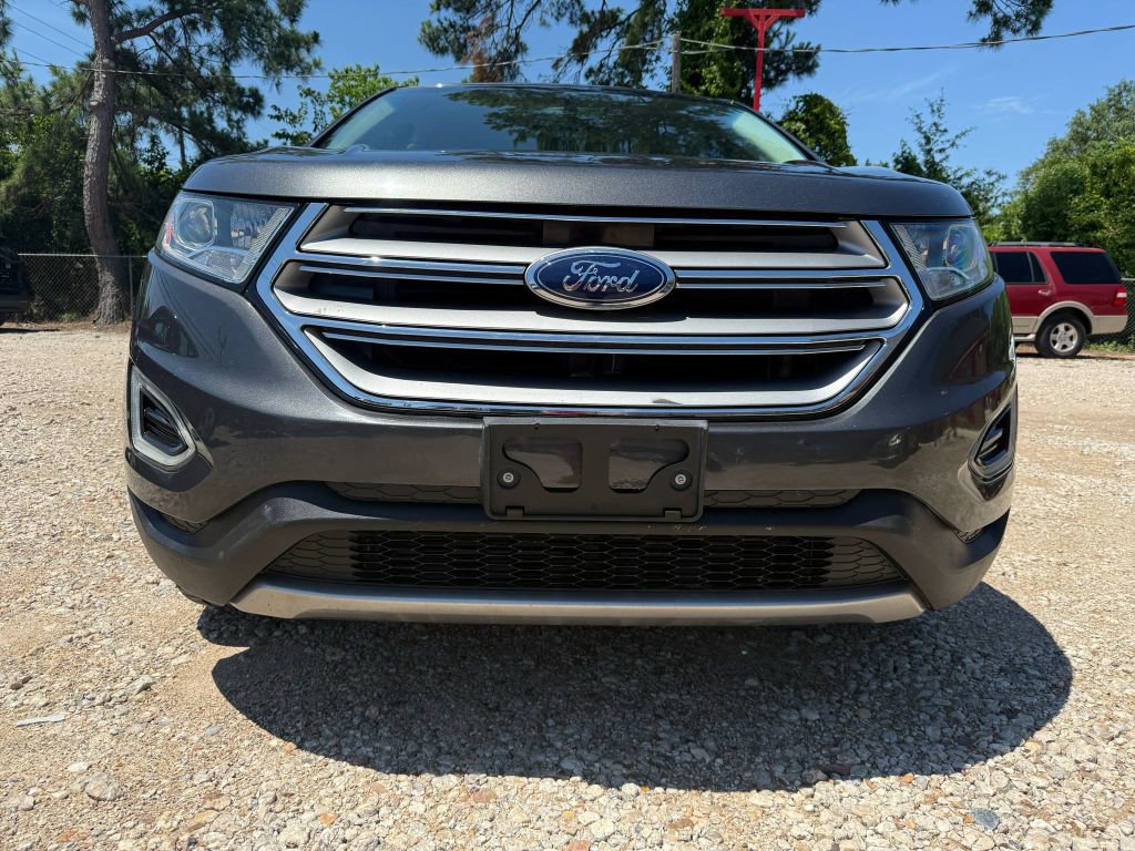 Used 2016 Ford Edge Titanium image 2