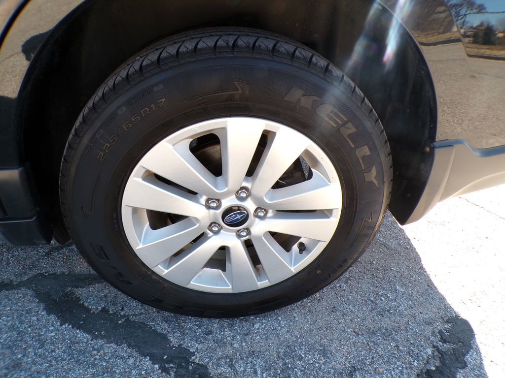 Used 2017 Subaru Outback 2.5i w/ Popular Package #2 image 9