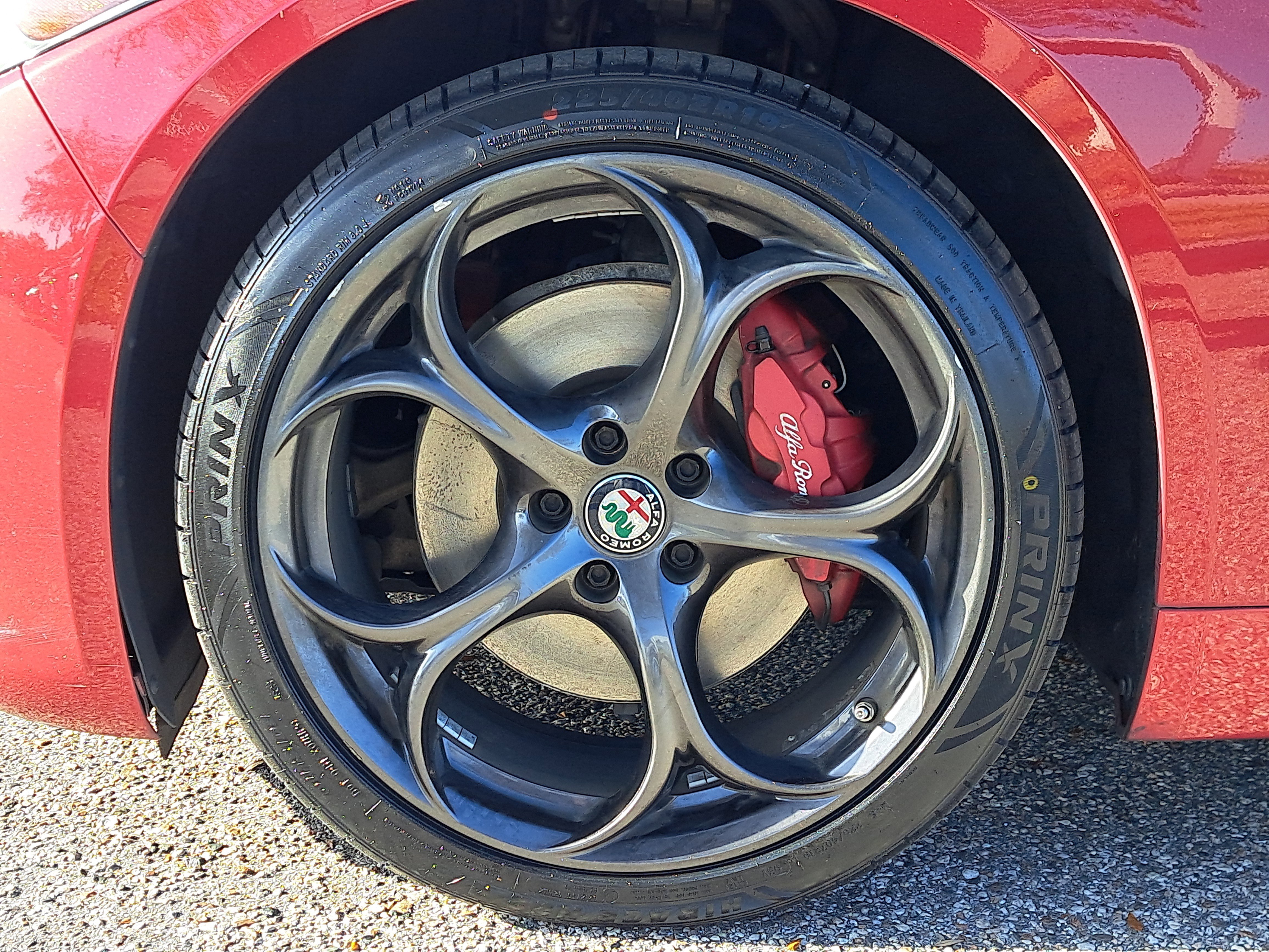 Used 2020 Alfa Romeo Giulia Ti Sport w/ Quick Order Package 22S Sport AWD/4WD image 9