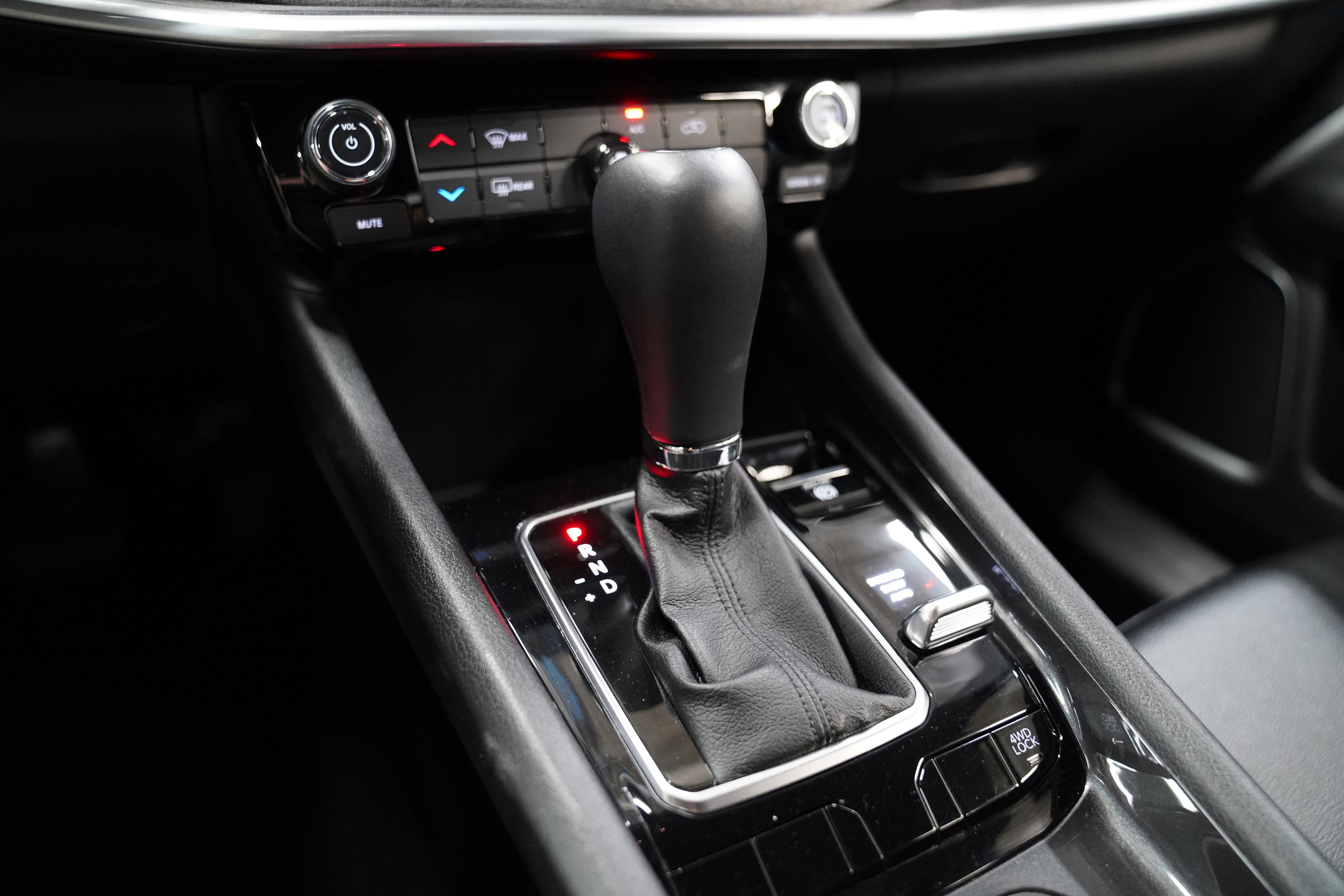 Certified 2024 Jeep Compass Latitude w/ Altitude Special Edition image 26