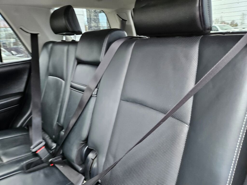 Used 2015 Toyota 4Runner Limited AWD/4WD image 16