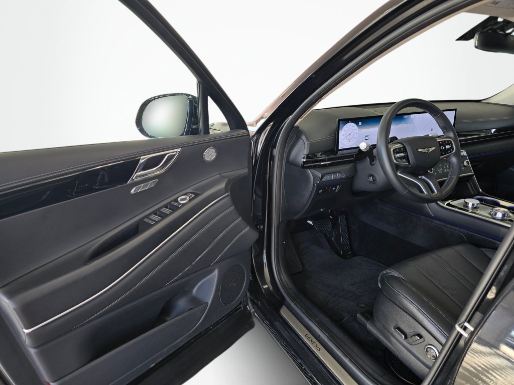 Used 2025 Genesis GV80 2.5T Standard AWD/4WD image 31