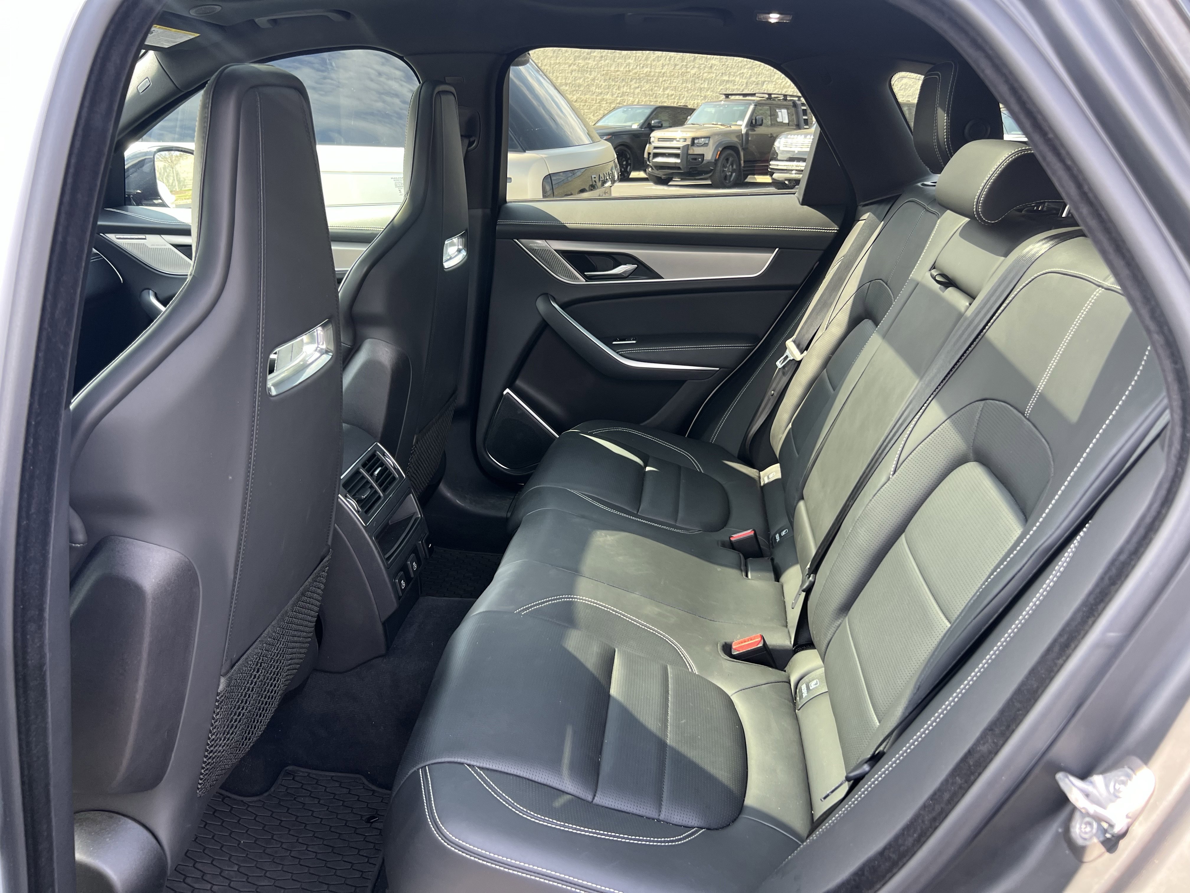 Certified 2025 Jaguar F-PACE R-Dynamic S image 30