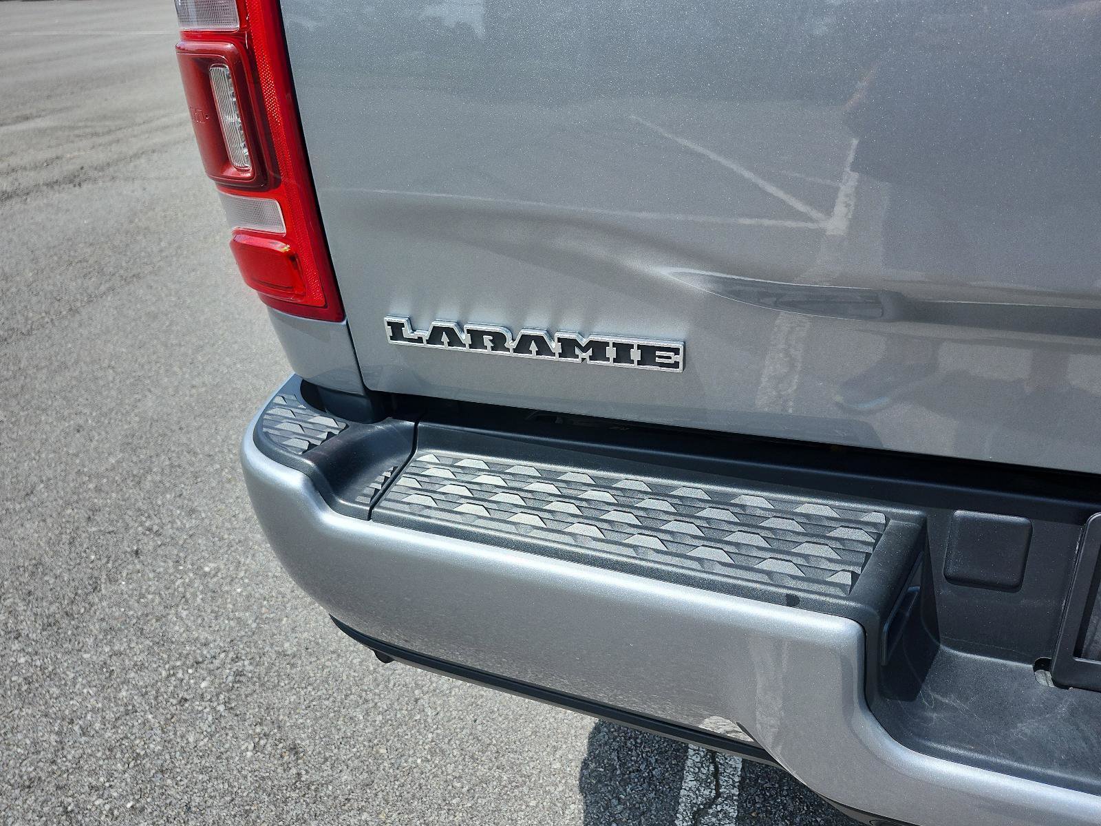 Used 2023 RAM 2500 Laramie AWD/4WD image 4