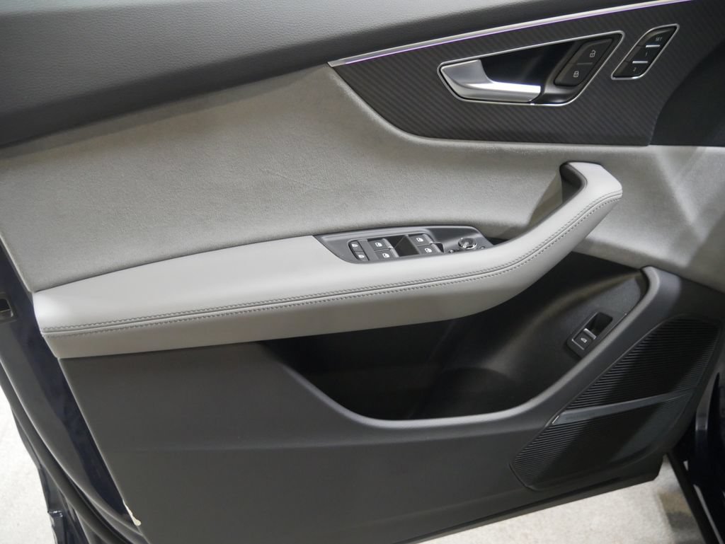 New 2026 Audi SQ8 Premium Plus AWD/4WD image 14
