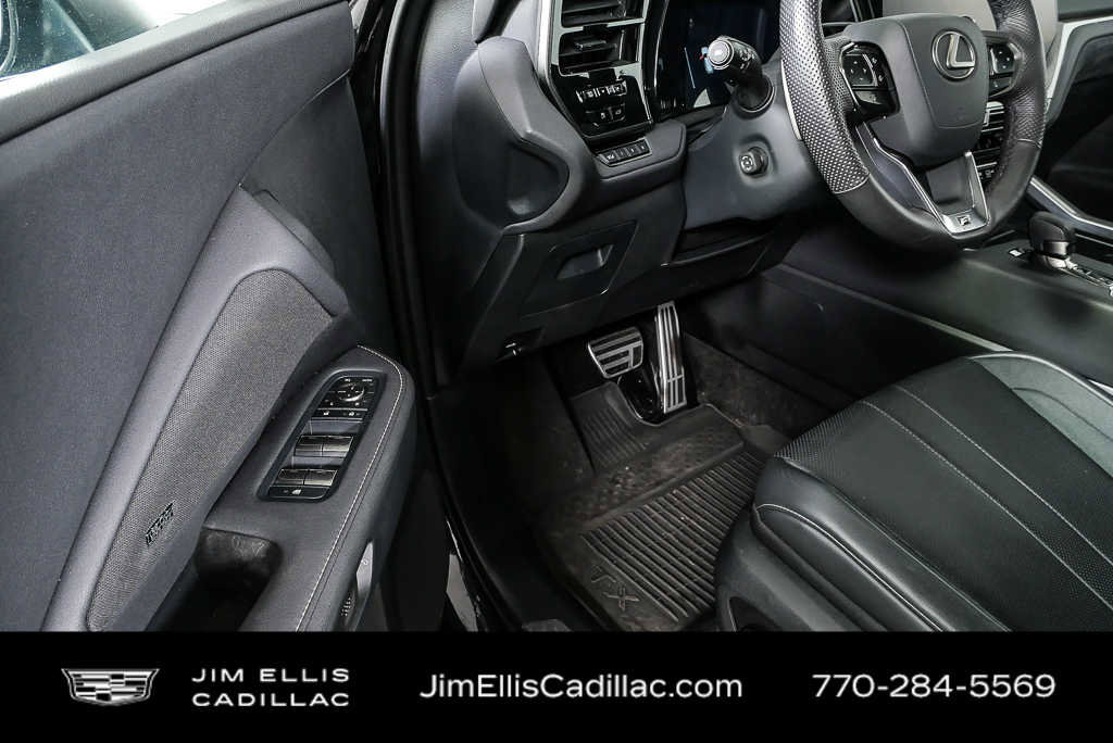 Used 2024 Lexus TX 500h AWD w/ Technology Package image 7