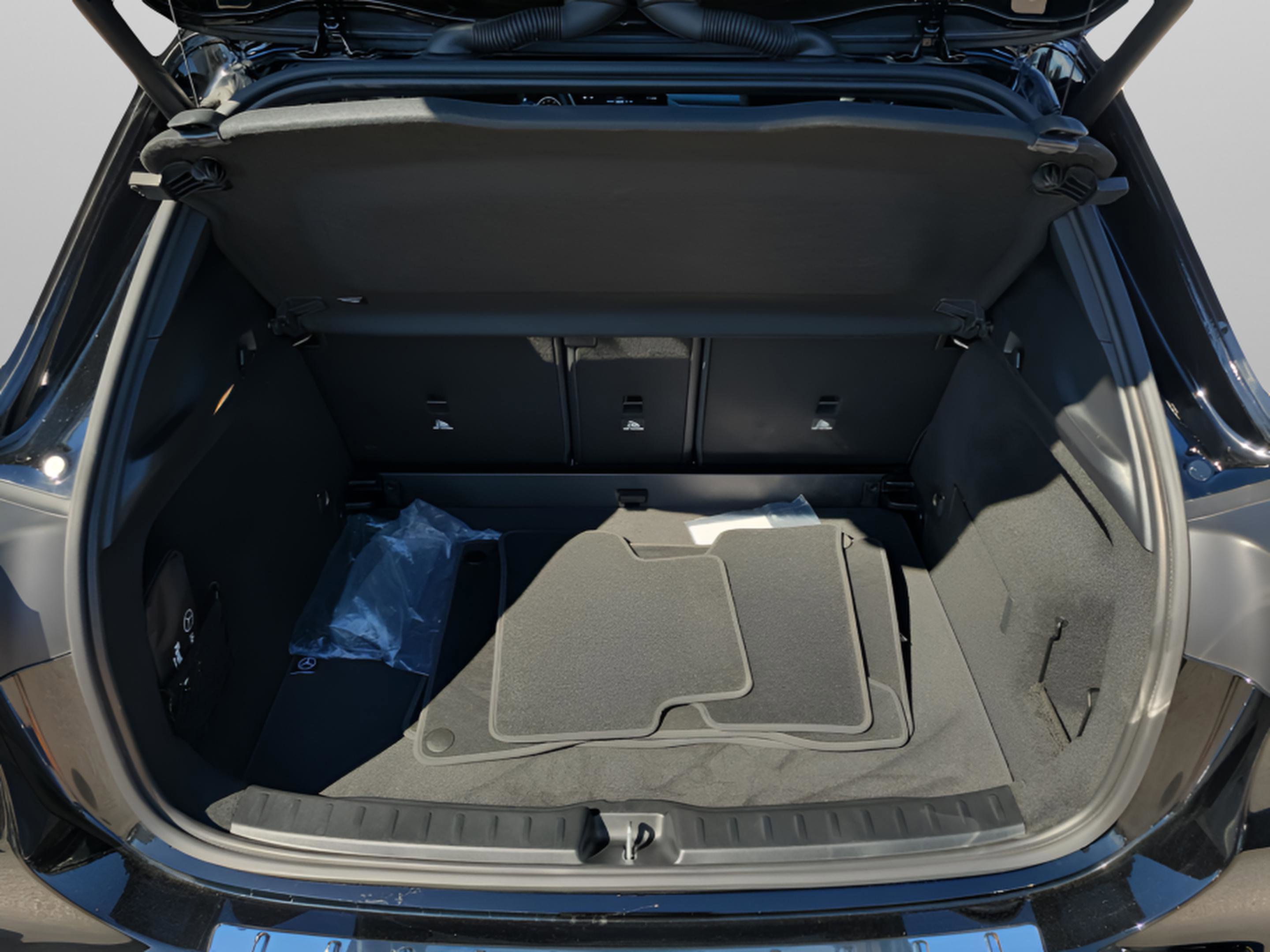 Certified 2025 Mercedes-Benz GLA 250 image 30