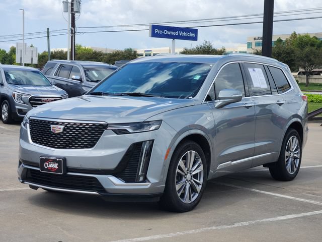 Used 2025 Cadillac XT6 Premium Luxury w/ Technology Package FWD image 3