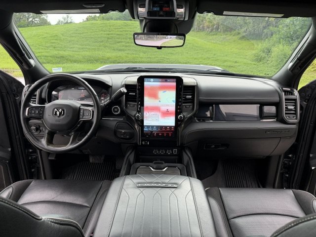 Used 2025 RAM 2500 Limited AWD/4WD image 16