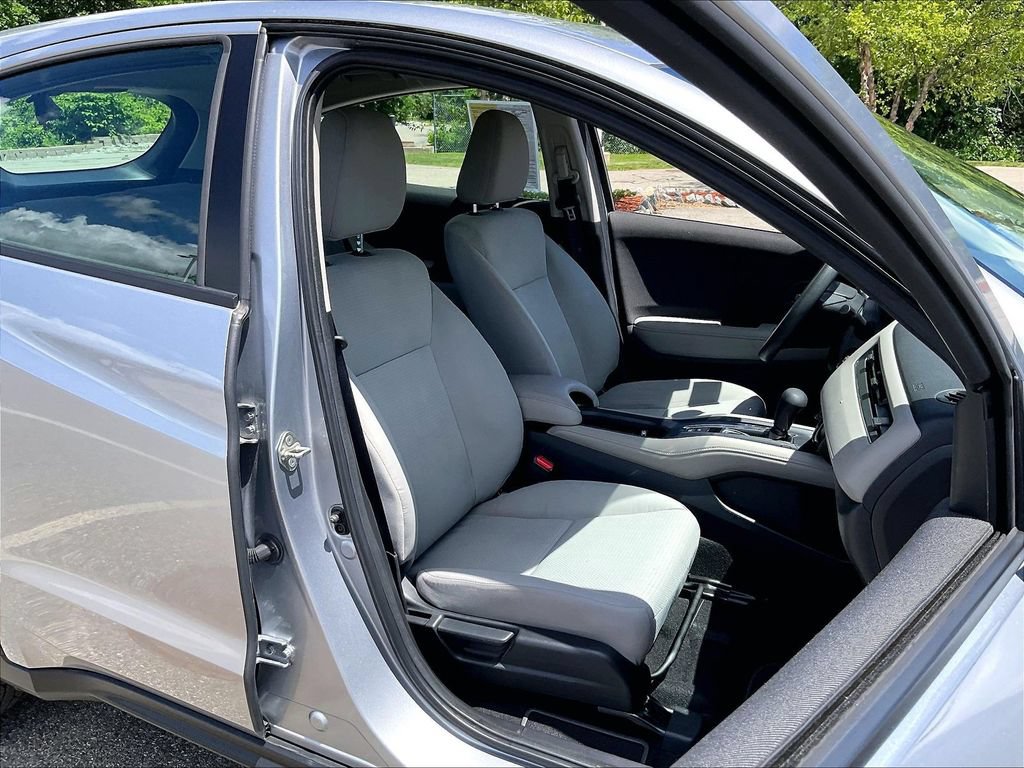 Certified 2019 Honda HR-V LX image 11
